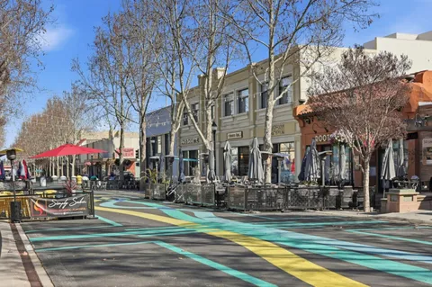 $1,988,000 | 119 Easy Street, Unit 7, Mountain View, CA 94043