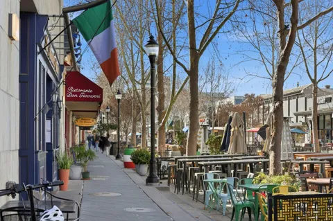 $1,988,000 | 119 Easy Street, Unit 7, Mountain View, CA 94043