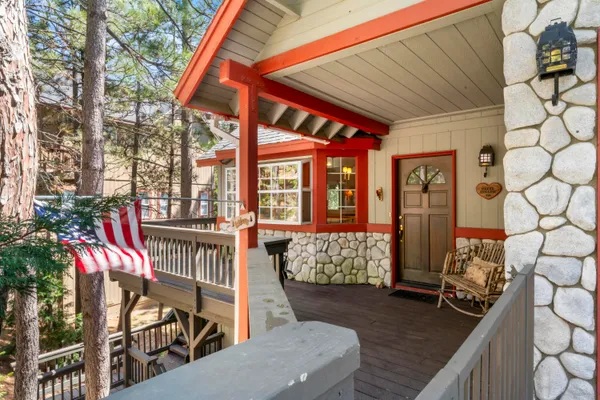 $889,999 | 783 Crown Drive, Lake Arrowhead, CA 92352