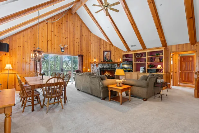 $889,999 | 783 Crown Drive, Lake Arrowhead, CA 92352