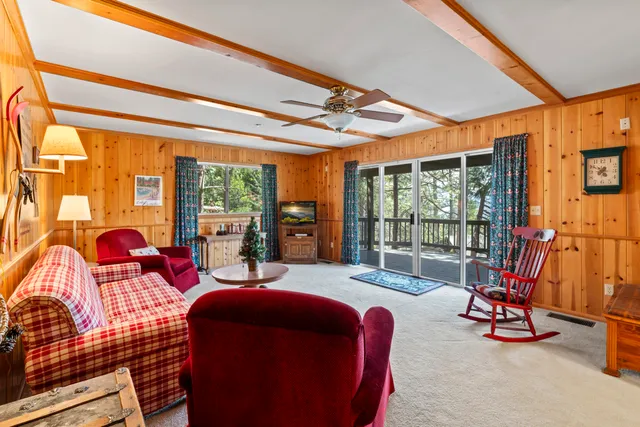 $889,999 | 783 Crown Drive, Lake Arrowhead, CA 92352