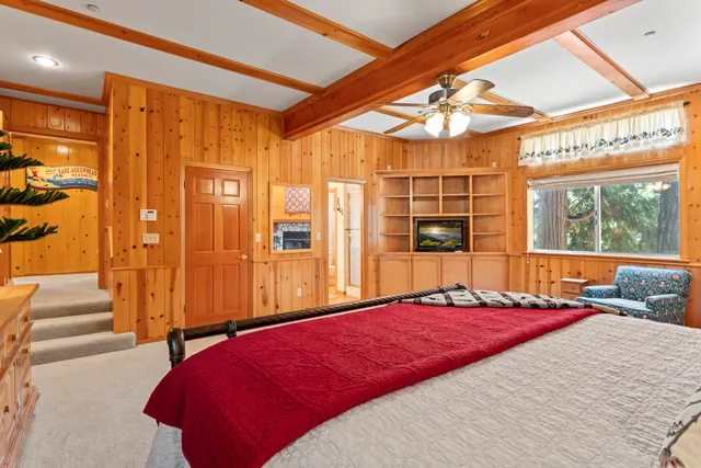 $889,999 | 783 Crown Drive, Lake Arrowhead, CA 92352