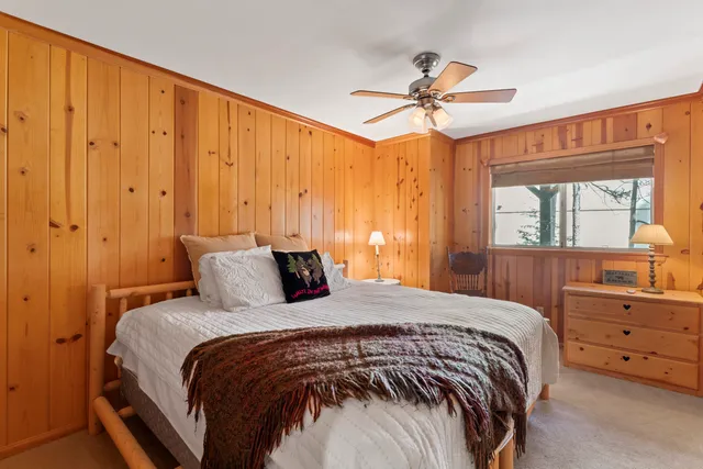 $889,999 | 783 Crown Drive, Lake Arrowhead, CA 92352