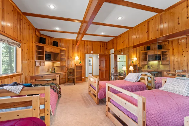 $889,999 | 783 Crown Drive, Lake Arrowhead, CA 92352