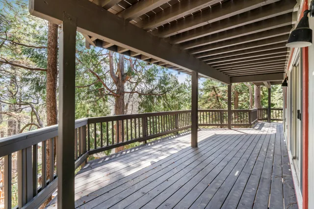 $889,999 | 783 Crown Drive, Lake Arrowhead, CA 92352