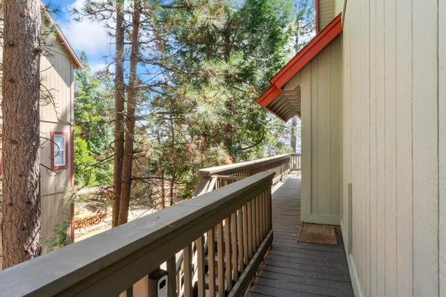$889,999 | 783 Crown Drive, Lake Arrowhead, CA 92352