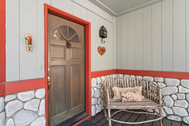 $889,999 | 783 Crown Drive, Lake Arrowhead, CA 92352