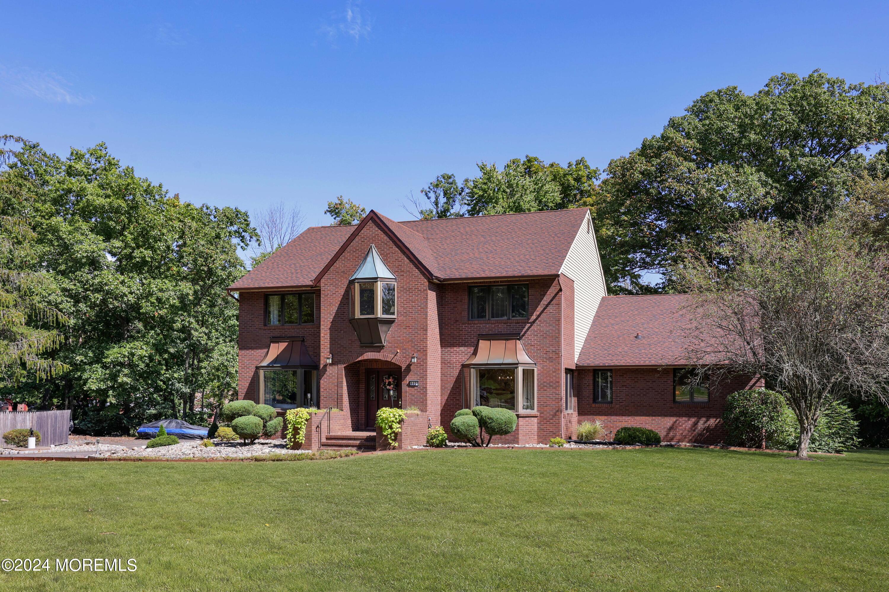 516 Matawan Avenue Keyport, NJ 07735 - Photo 3 of 59 front view of a house with a yard