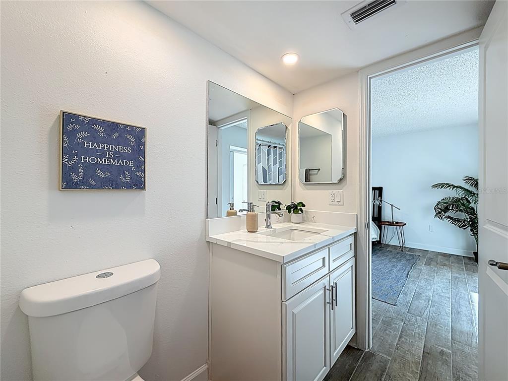 4550 Cove Circle, Unit 106 St. Petersburg, FL 33708 - Photo 25 of 31