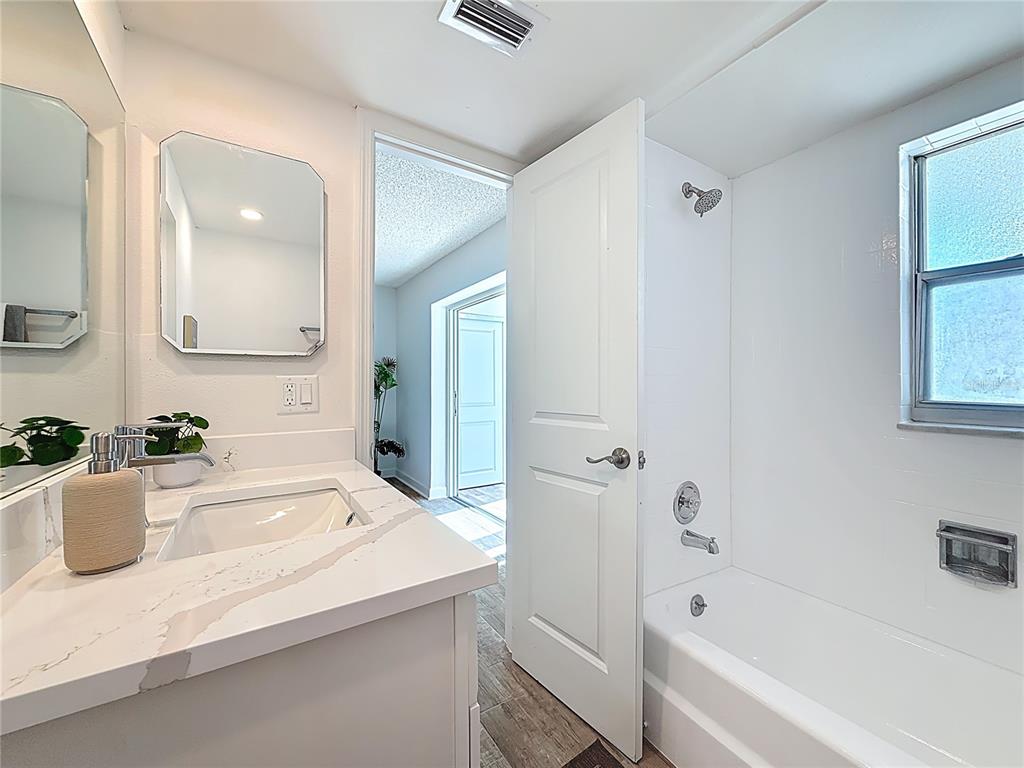 4550 Cove Circle, Unit 106 St. Petersburg, FL 33708 - Photo 26 of 31