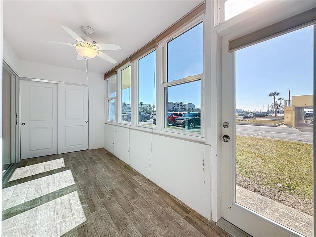 4550 Cove Circle, Unit 106 St. Petersburg, FL 33708 - Photo 29 of 31