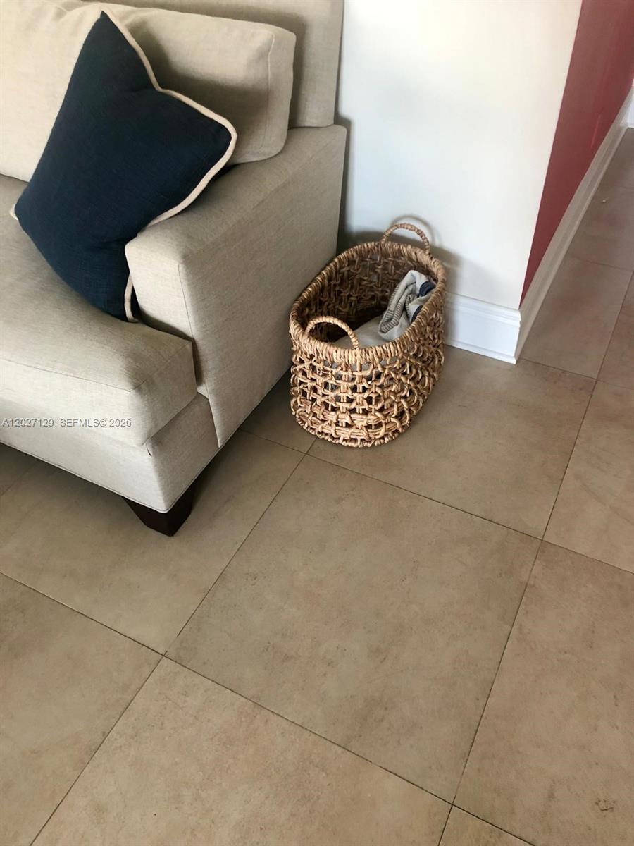 607 Ocean Drive, Unit 9K Key Biscayne, FL 33149 - Photo 22 of 31