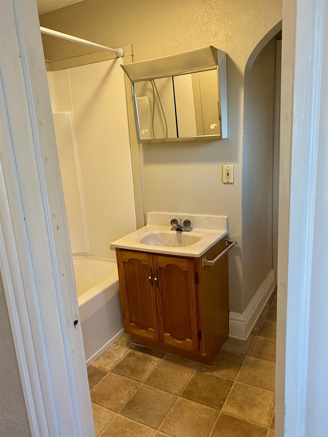 1701 Madison Street Rochester, IN 46975 - Photo 9 of 13