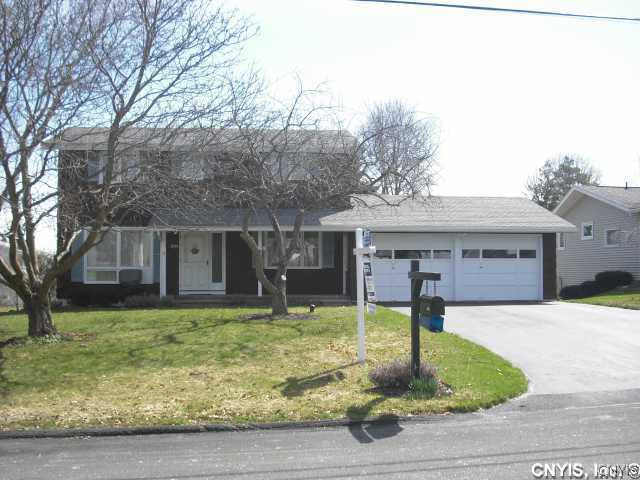 208 Eden Roc Circle DeWitt, NY 13214 - Photo 1 of 1 Exterior Front