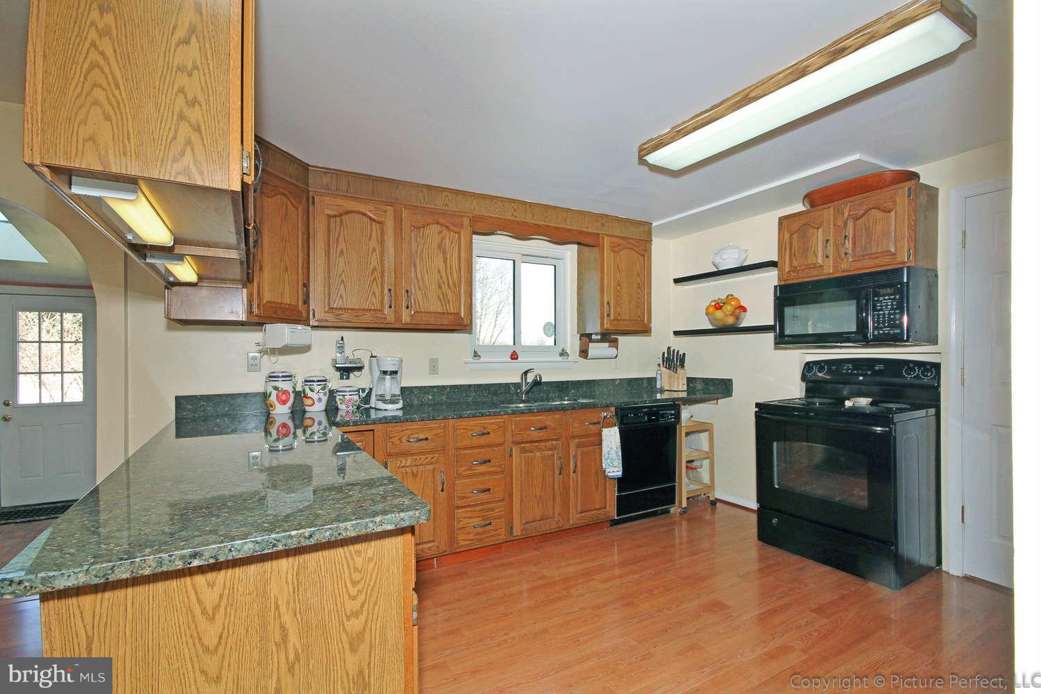 5192 Perry Road Mount Airy, MD 21771 - Photo 14 of 30 Kitchen