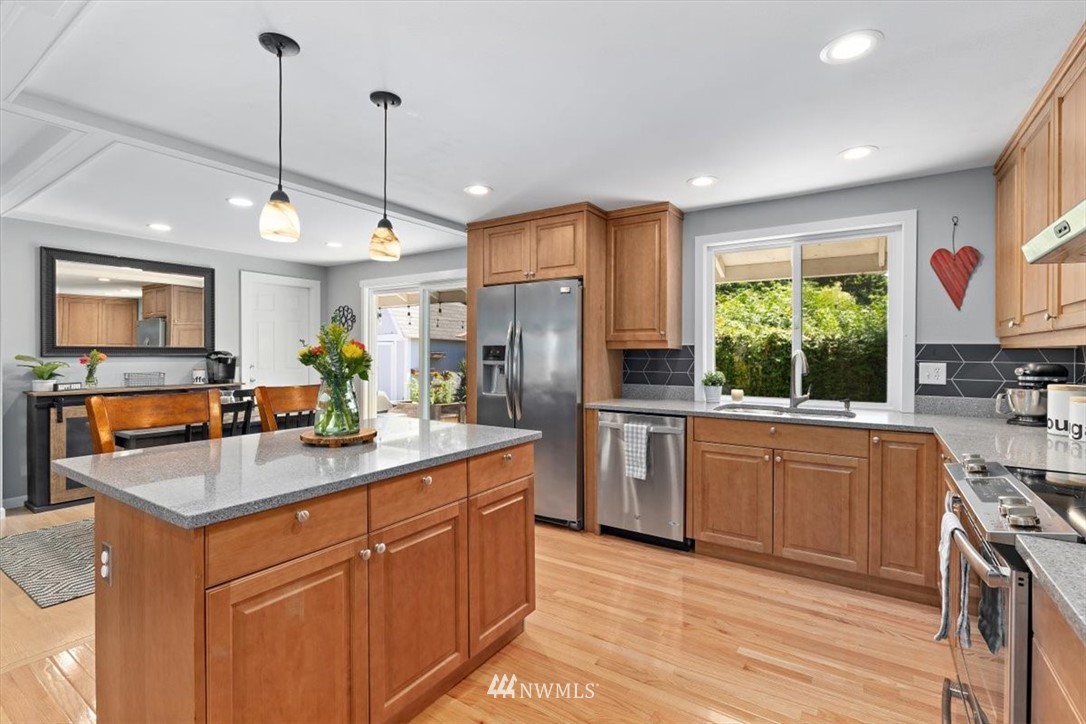 11023 Northeast 154th Street Bothell, WA 98011 - Photo 14 of 39 Gallery Image 14