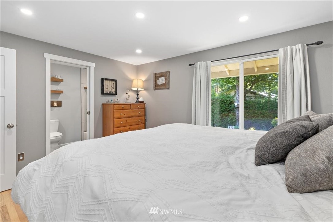 11023 Northeast 154th Street Bothell, WA 98011 - Photo 17 of 39 Gallery Image 17