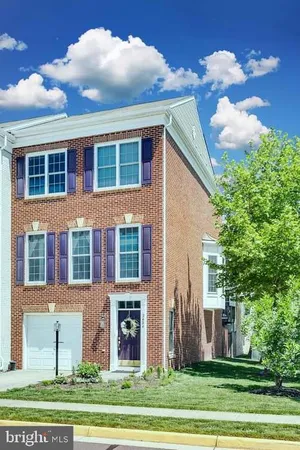 $3,200 | 2404 Terra Cotta Circle, Herndon, VA 20171