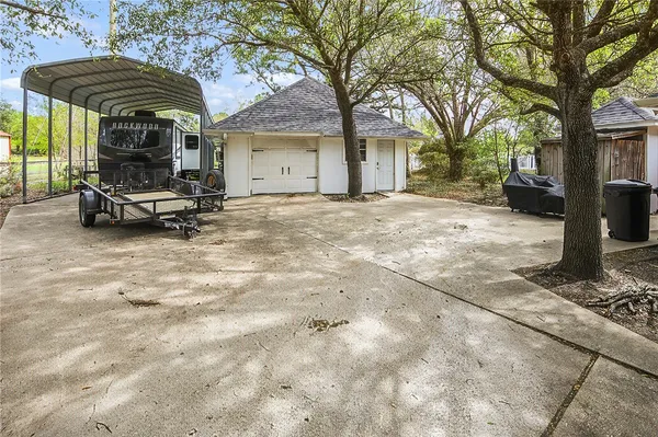 $850,000 | 6 Lori Lane, College Station, TX 77845