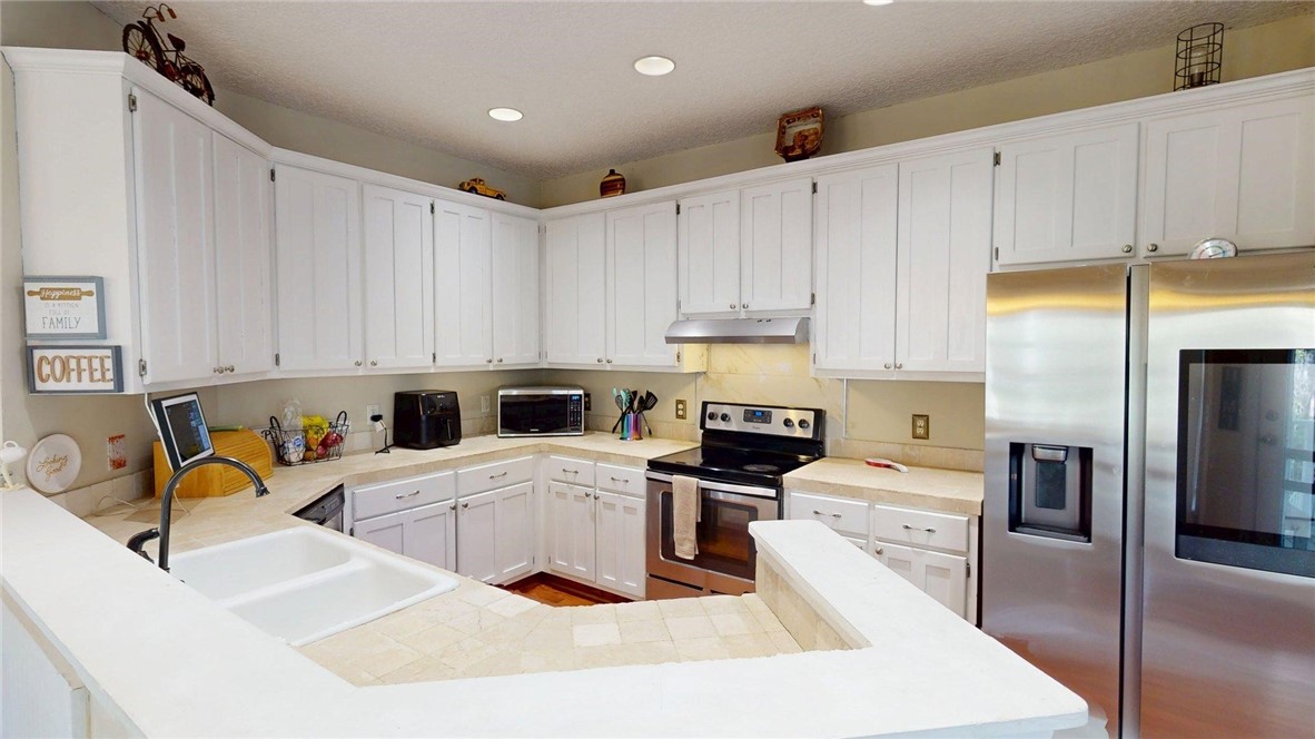 154 Buffalo Road Brunswick, GA 31523 - Photo 5 of 60