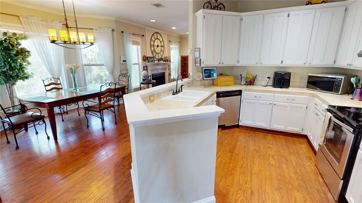 154 Buffalo Road Brunswick, GA 31523 - Photo 6 of 60