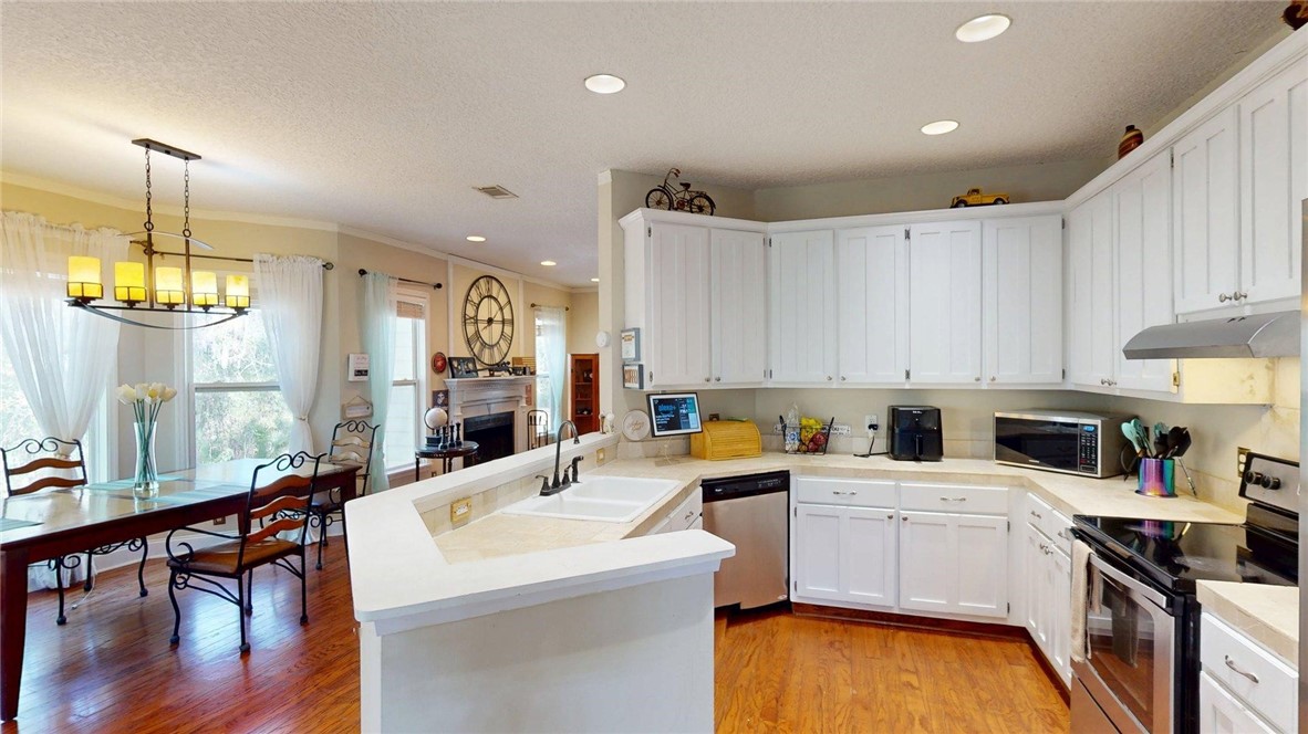 154 Buffalo Road Brunswick, GA 31523 - Photo 7 of 60