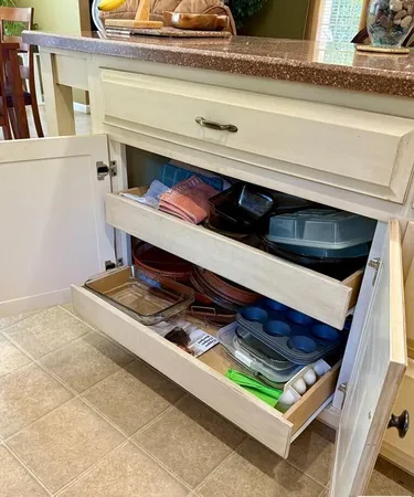 a close view of washer and dryer