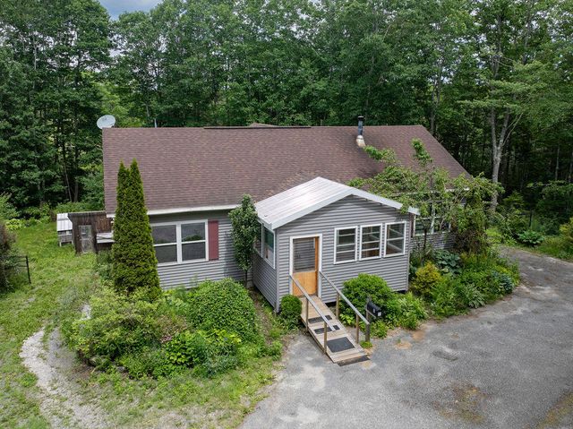 $475,000 | 9 Graytown Road, Sedgwick, ME 04676