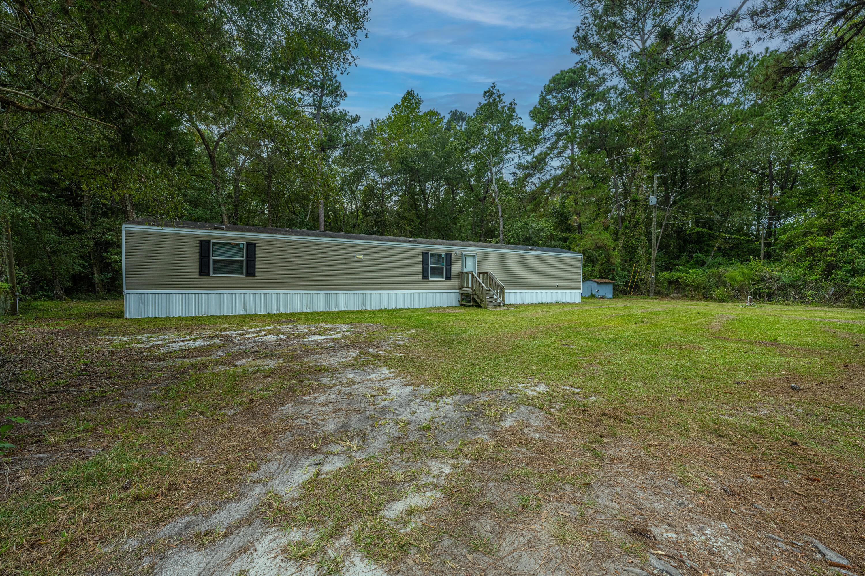 120 Markie Road Summerville, SC 29486 - Photo 1 of 17 120MarkieRd001