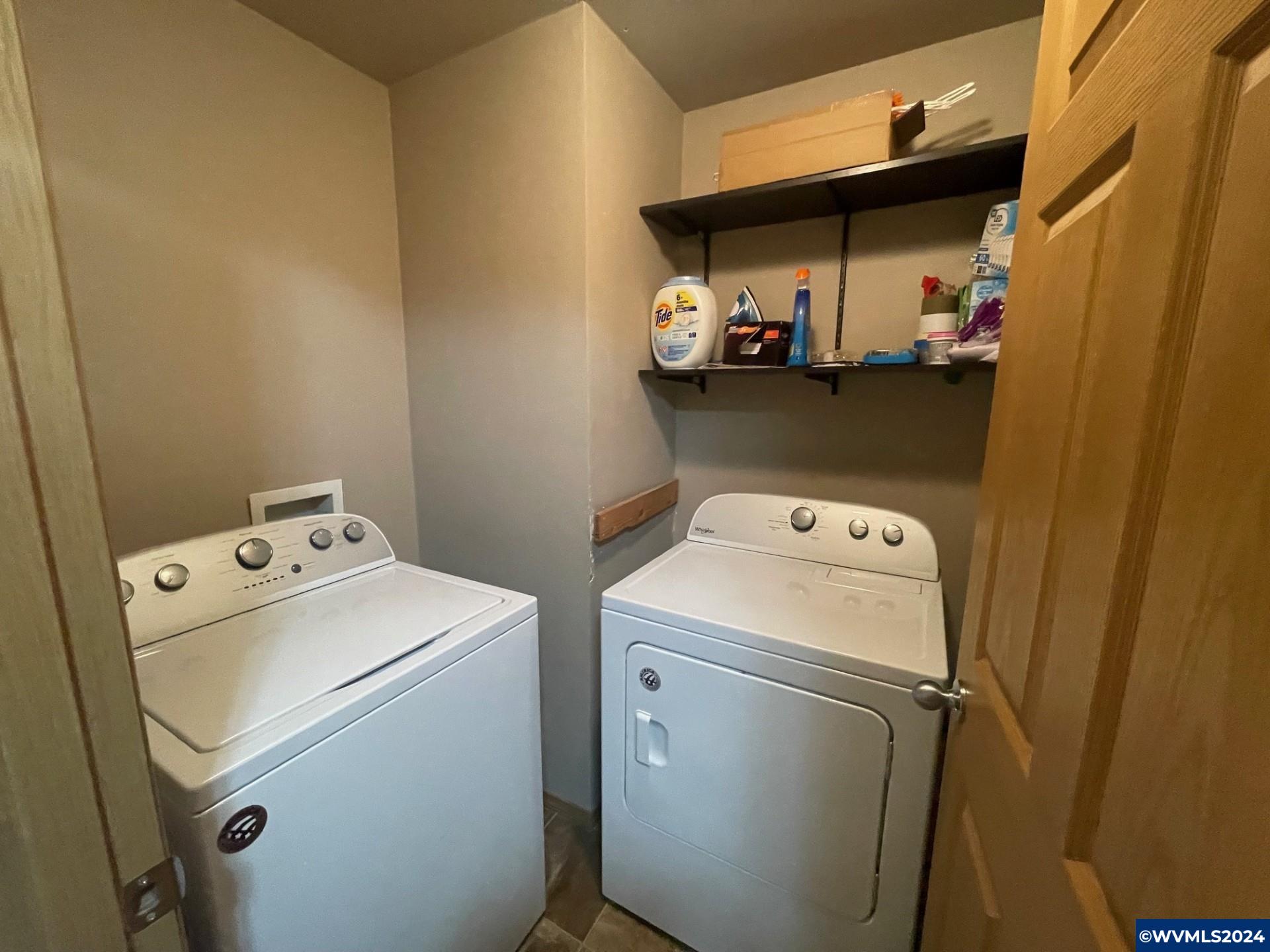 805 Walker Road Lebanon, OR 97355 - Photo 21 of 25 Gallery Image 21