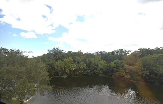 $170,000 | 2908 Carambola Circle South, Unit 402, Coconut Creek, FL 33066