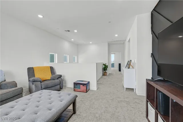 $2,895 | 282 Mount Steele Avenue, Henderson, NV 89015