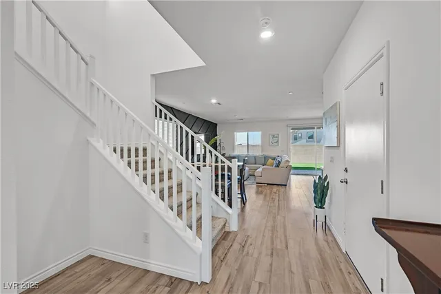 $2,895 | 282 Mount Steele Avenue, Henderson, NV 89015