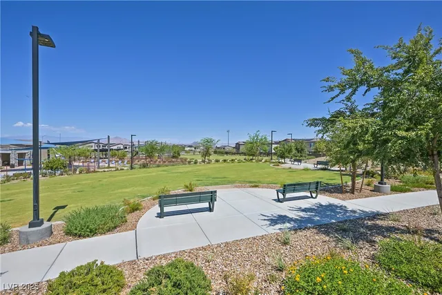 $2,895 | 282 Mount Steele Avenue, Henderson, NV 89015