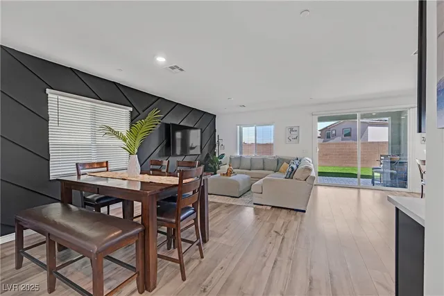 $2,895 | 282 Mount Steele Avenue, Henderson, NV 89015