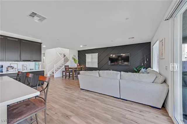 $2,895 | 282 Mount Steele Avenue, Henderson, NV 89015