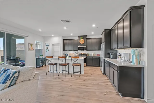 $2,895 | 282 Mount Steele Avenue, Henderson, NV 89015