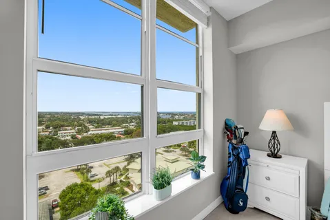 $449,000 | 450 North Federal Highway, Unit 1213, Boynton Beach, FL 33435