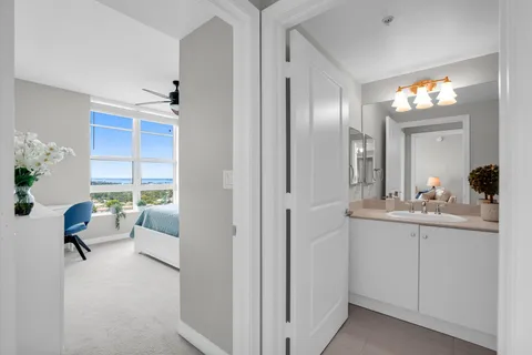 $449,000 | 450 North Federal Highway, Unit 1213, Boynton Beach, FL 33435