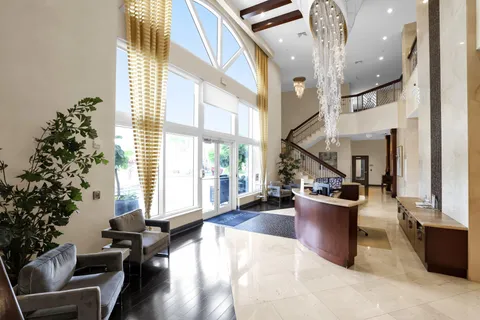 $435,000 | 450 North Federal Highway, Unit 1213, Boynton Beach, FL 33435