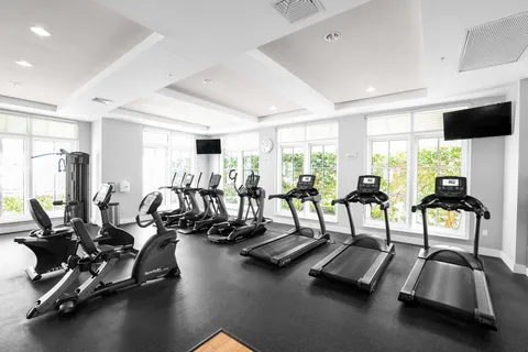$435,000 | 450 North Federal Highway, Unit 1213, Boynton Beach, FL 33435