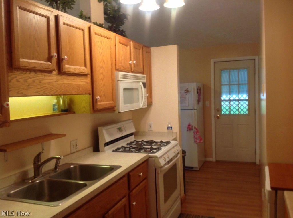4444 Windfall Road Medina, OH 44256 - Photo 4 of 25 Gallery Image 4