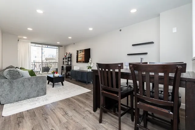 $619,000 | 8-12 Museum Way, Unit 312, Cambridge, MA 02141