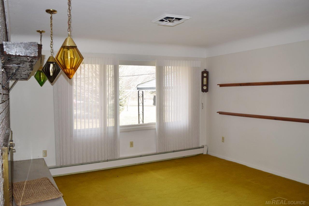1937 South Sandusky Road Sandusky, MI 48471 - Photo 6 of 21 31343648-5.JPG