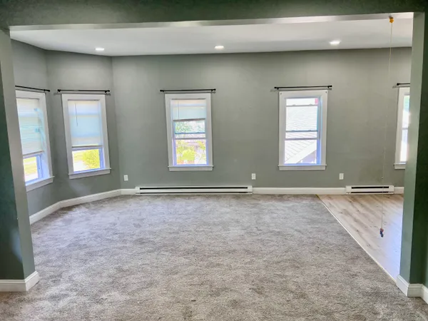 $1,900 | 5 Providence Street, Putnam, CT 06260
