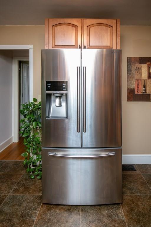 6 Stage Road Deerfield, MA 01373 - Photo 5 of 40 Gallery Image 5