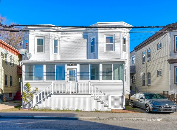 $2,600 | 122 Brook Road, Unit 2, Quincy, MA 02169