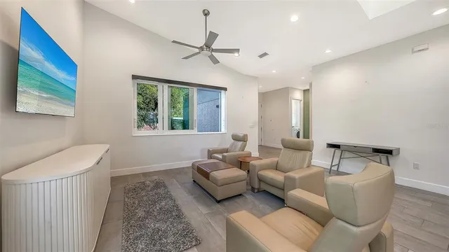 $1,395,000 | 2254 Hawthorne Street, Sarasota, FL 34239