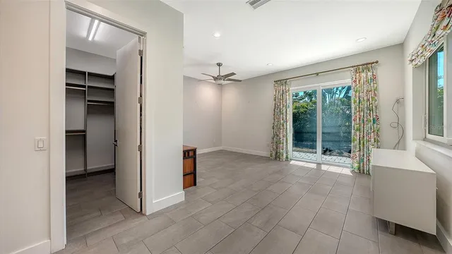 $1,395,000 | 2254 Hawthorne Street, Sarasota, FL 34239