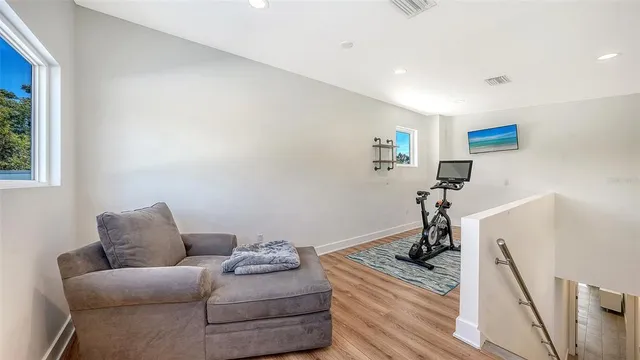 $1,395,000 | 2254 Hawthorne Street, Sarasota, FL 34239